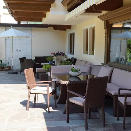מלון Garni Erler 3*