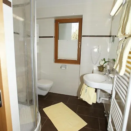 Garni Erler 메이른호픈