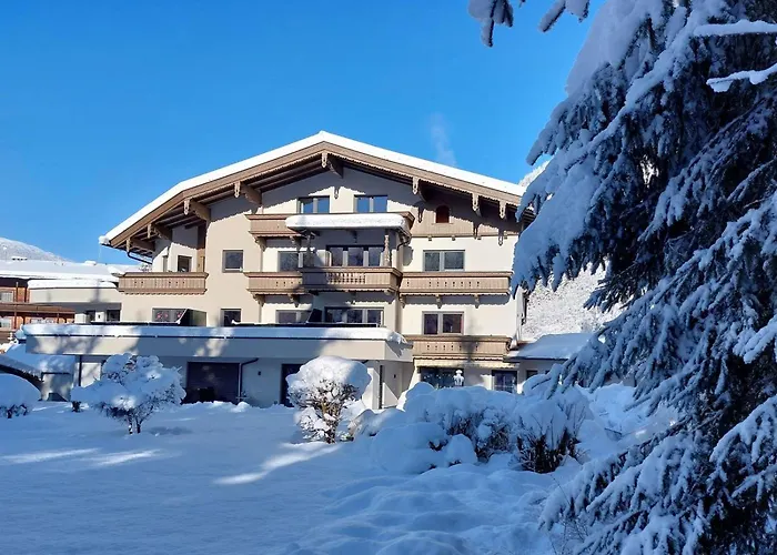 Hotel Garni Erler 3*